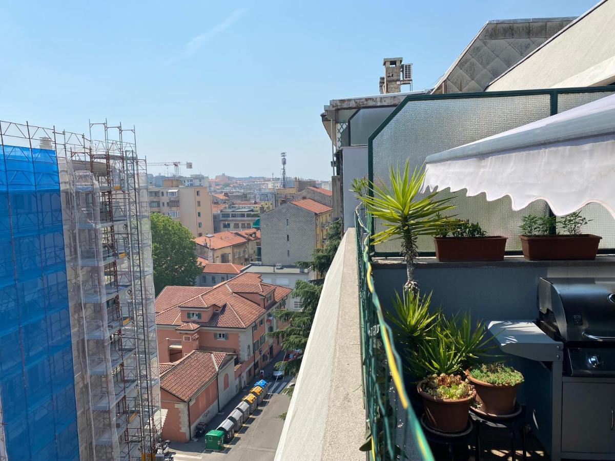 Appartamento La Terrazza トリエステ エクステリア 写真